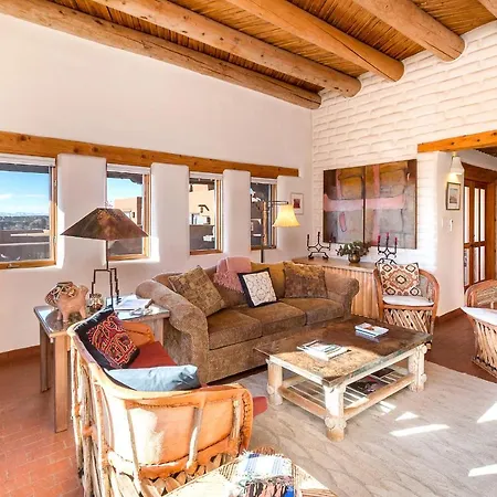 City Views At Alma Compound Villa